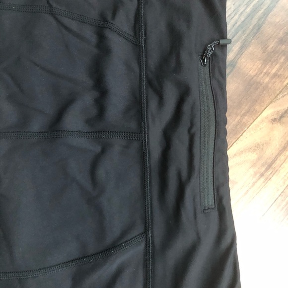 Roots and Lululemon pants - Picture 9 of 13